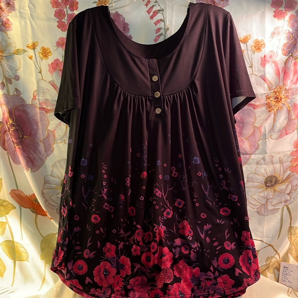 Blouse-Black and Pink pullover-size 2x